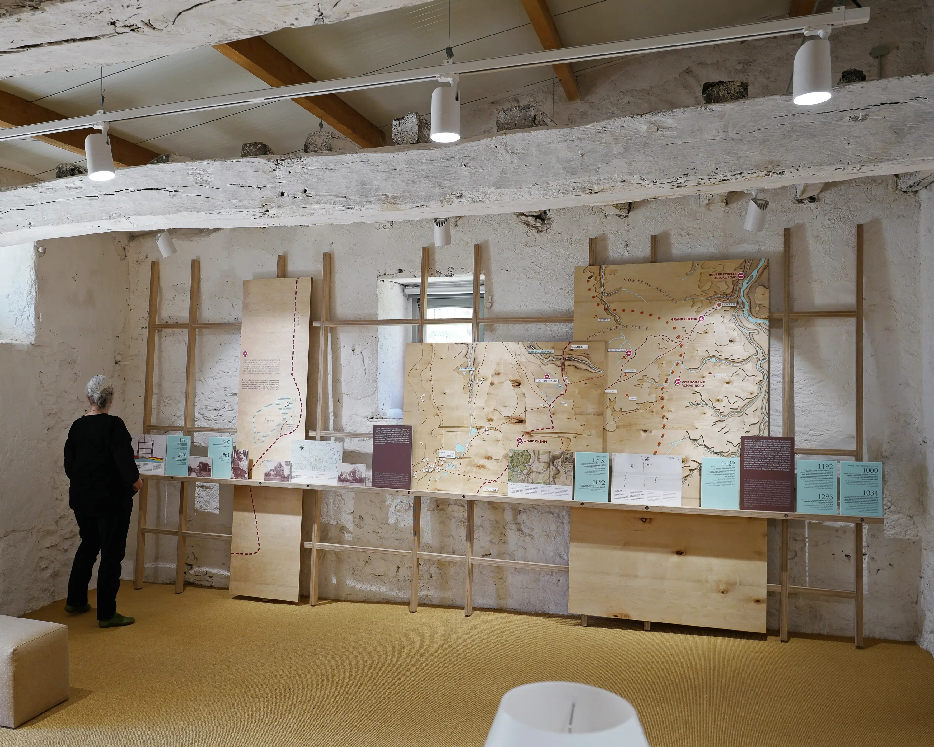 Signalétique intérieur - Carte en bois 2.webp