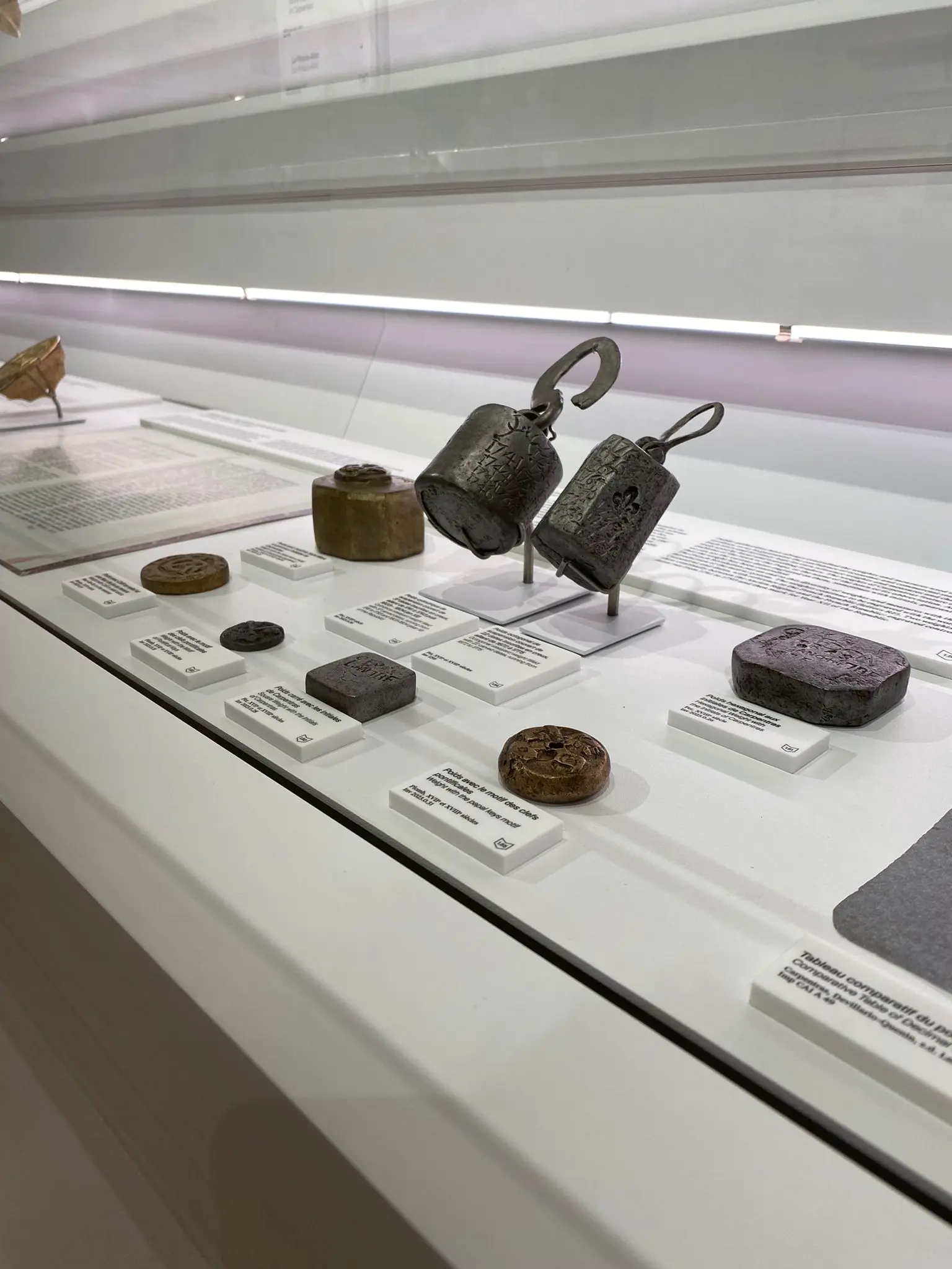 Signalétique musée - Panneaux en Corian 3.webp